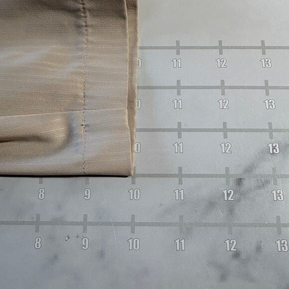 Vintage Nike Golf Shorts Womens 4 Tan Striped Chino Stretch Lightweight 10" - Picture 7 of 7